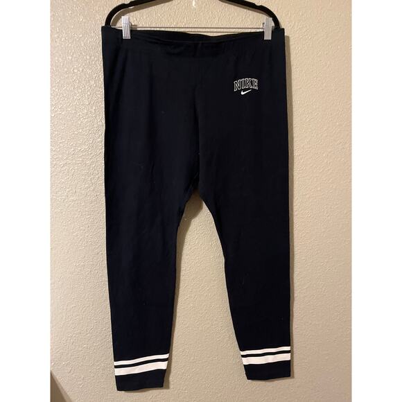 Nike women’s athletic wear pants/leggings size extra large - Picture 1 of 6